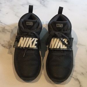 Nike Boys Basketball Shoes, youth 6